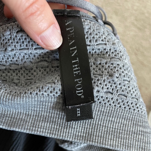 A Pea in the Pod nursing bra - Picture 3 of 4